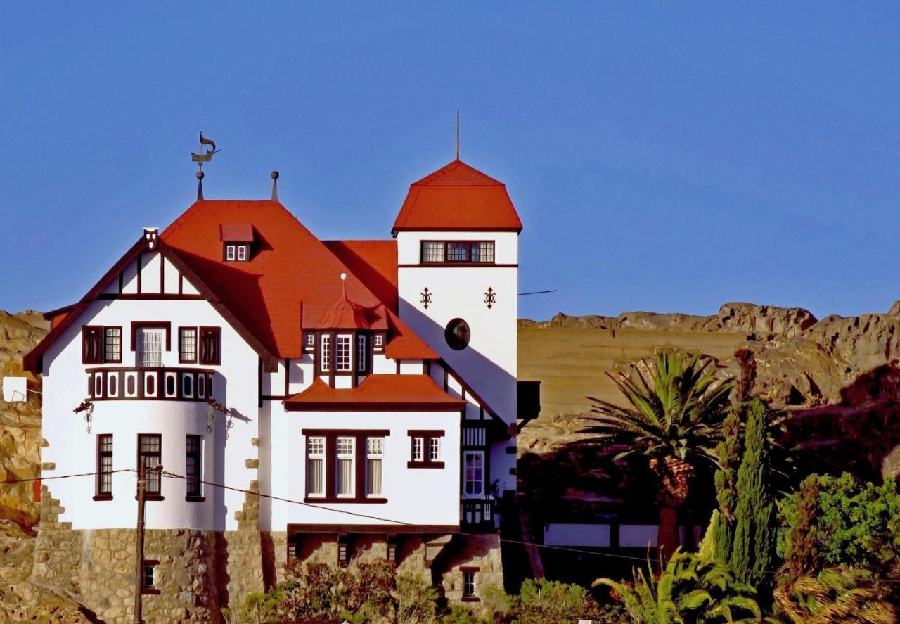 Oceanlife Guesthouse And Restaurant Luederitz Exterior foto